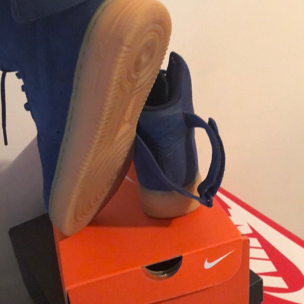 NIKE Navy Blue Suede Hi-Top Air Force Ones - Picture 3 of 3